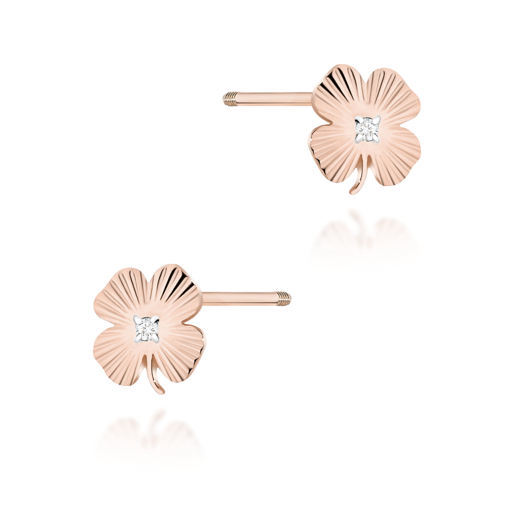 K0073.R3.DIW.02_1 Różowe złote kolczyki w kształcie kwiatu z diamentowym akcentem w centrum.