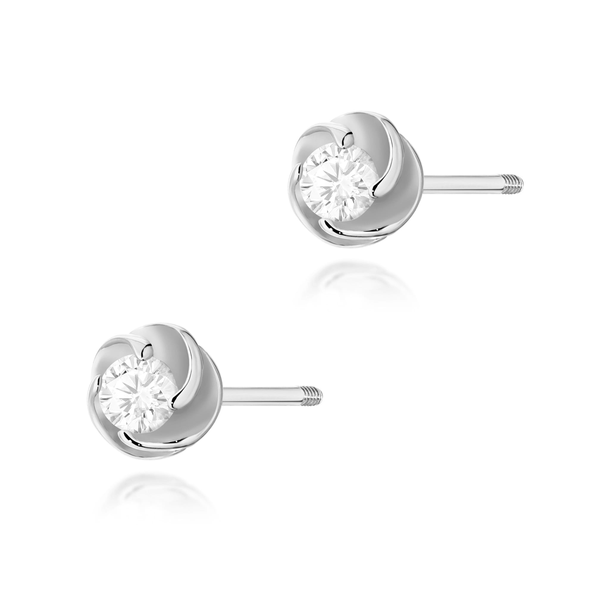 K0329.B3.DIW.04_1 Srebrne kolczyki w kształcie kwiatów z przezroczystymi, okrągłymi kryształami.