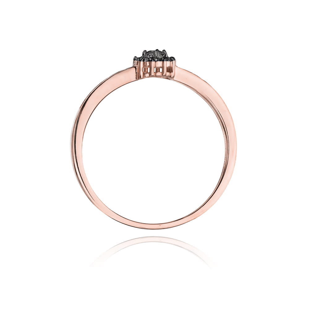 W0091.R3.DIB.01_3 Różowe złote pierścionek z ciemnym kamieniem na szczycie, o prostym, eleganckim designie.