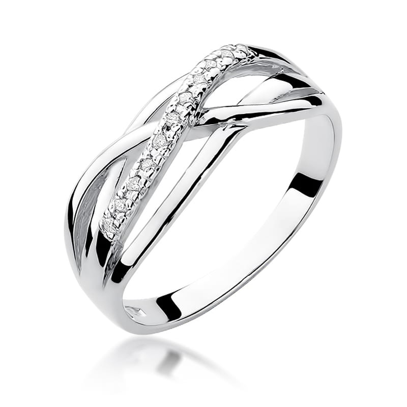 W0157.B3.DIW.01_1 Srebrny pierścionek z delikatnym splotem i wstawionymi błyszczącymi kamieniami.