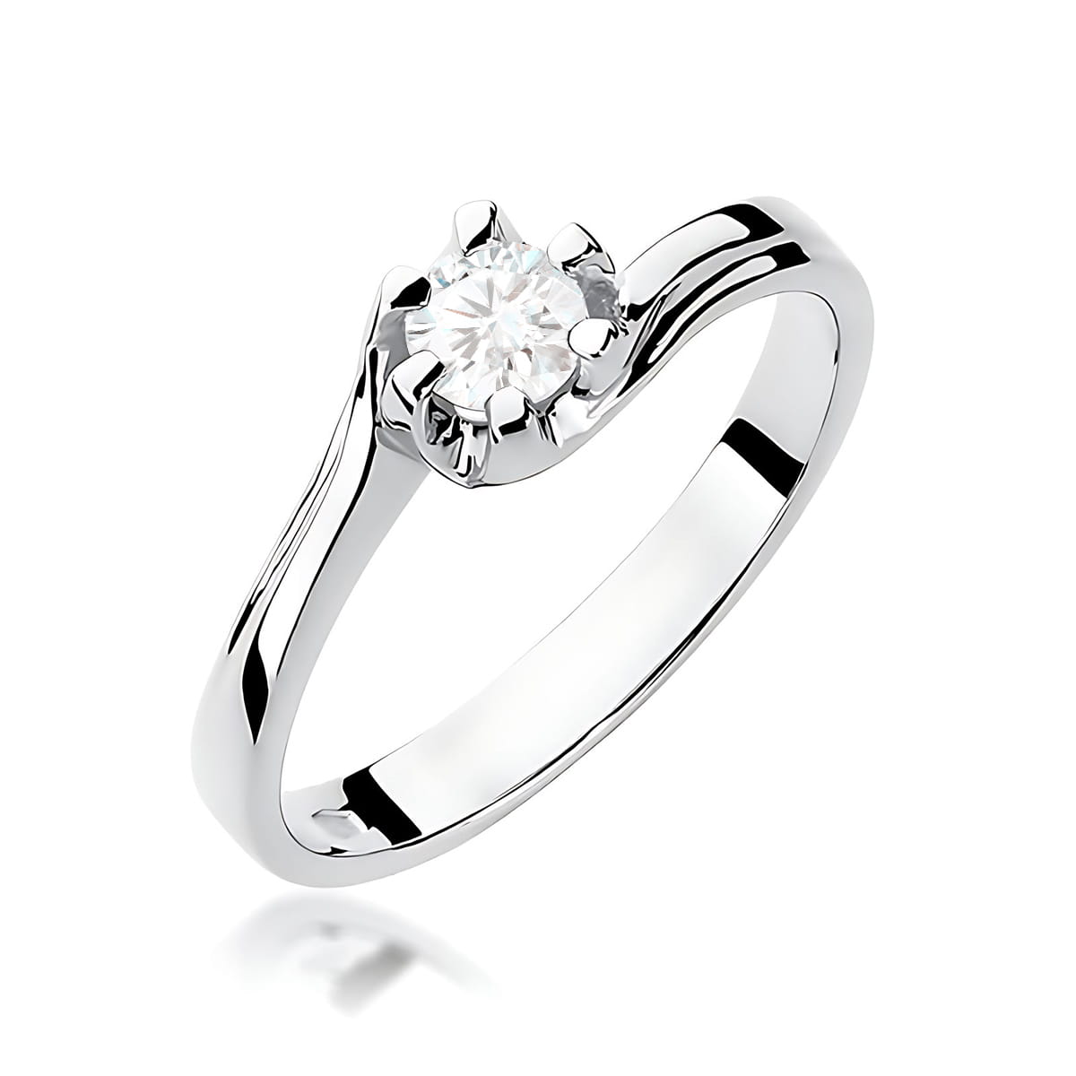 W0163.B3.DIW.03_1 Srebrny pierścionek z diamentem osadzonym w eleganckiej koronie.