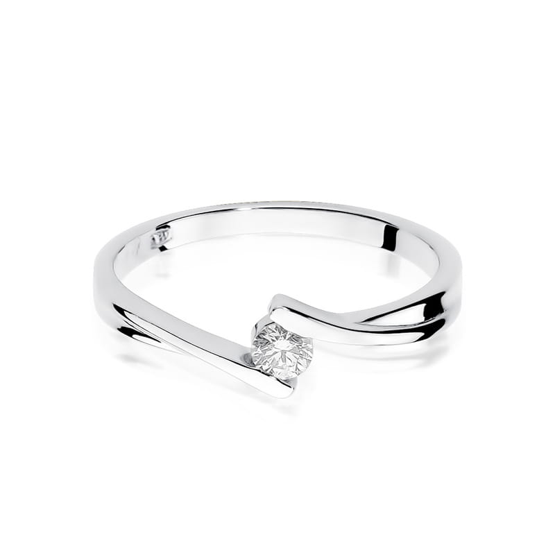 W0180.B3.DIW.01_2 Srebrny pierścionek z diamentem, o nowoczesnym, minimalistycznym designie.