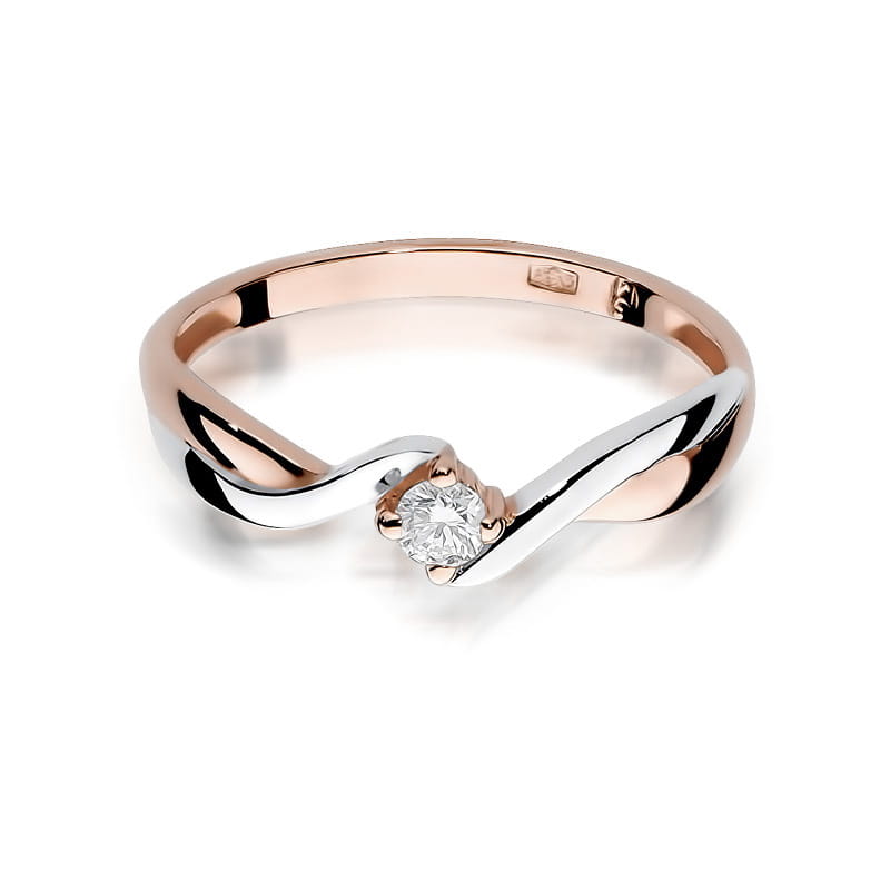 W0208.R3.DIW.01_2 Pierścionek z diamentem, wykonany z różowego i białego złota, o falistym kształcie.