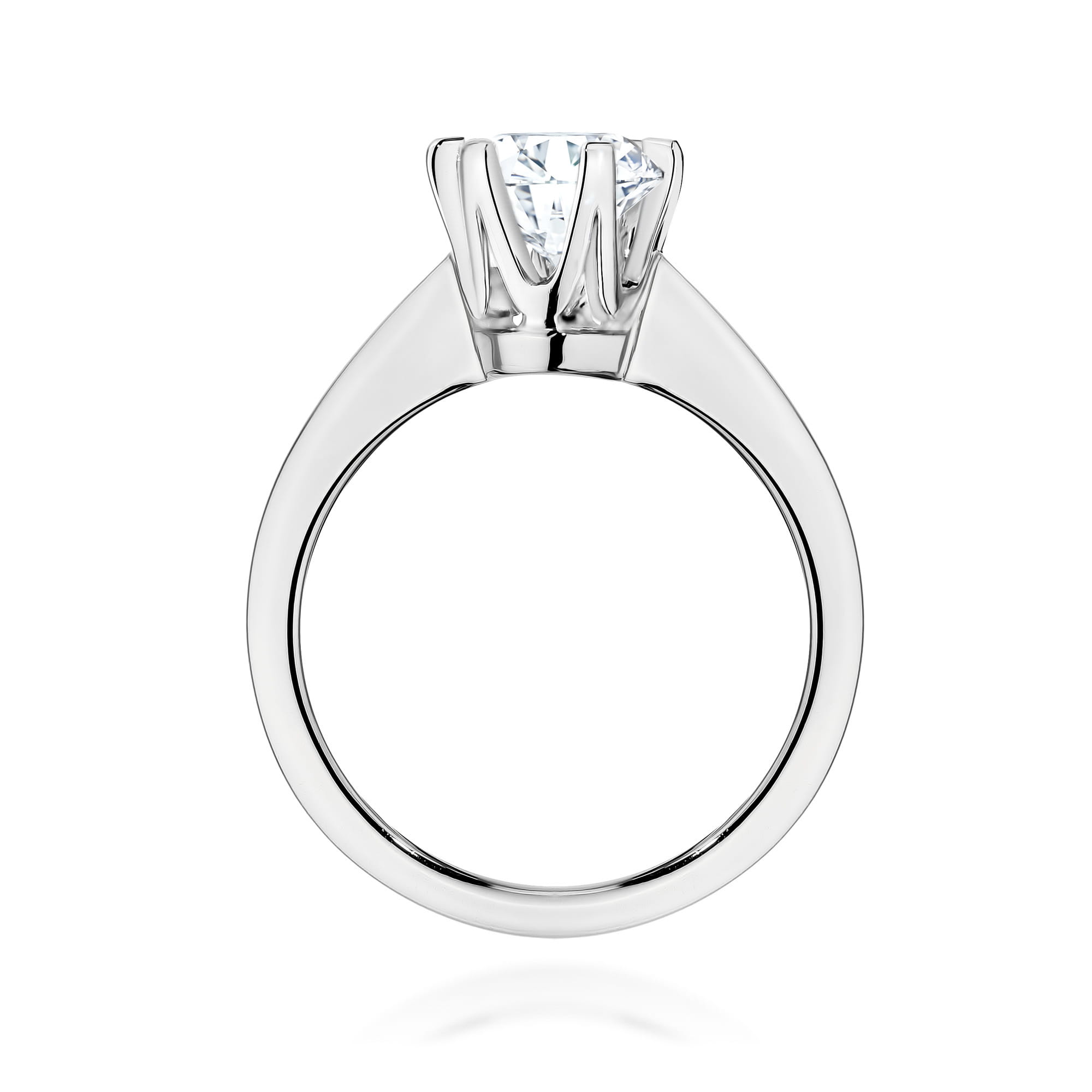 W0220.B3.DIW.12_3 Srebrny pierścionek z dużym, błyszczącym diamentem osadzonym w eleganckiej koronie.