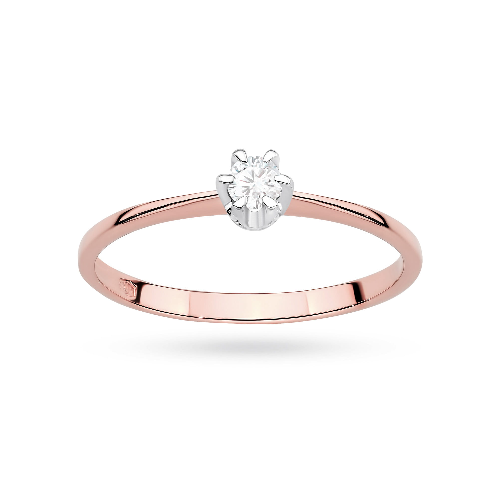 W0220.R3.LDW.02_4 Różowe złote pierścionek z diamentem w kształcie kwiatu na delikatnej obrączce.