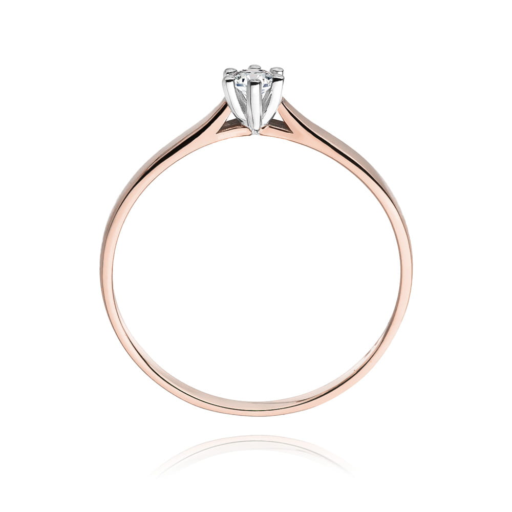 W0222.R3.DIW.03_3 Złoty pierścionek z diamentem, o delikatnej, eleganckiej formie i subtelnym połysku.