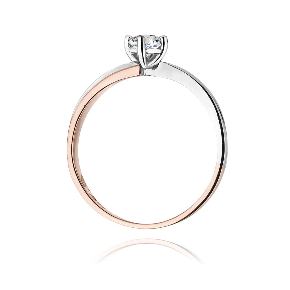 W0231.R3.LDW.05_3 Pierścionek z diamentem, wykonany z białego i różowego złota, z eleganckim, minimalistycznym designem.