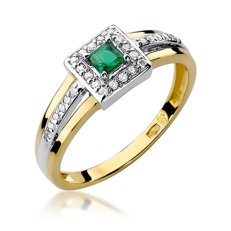 W0271.Z3.EMG.01_1 Złoty pierścionek z kwadratowym szmaragdem otoczonym diamentami.