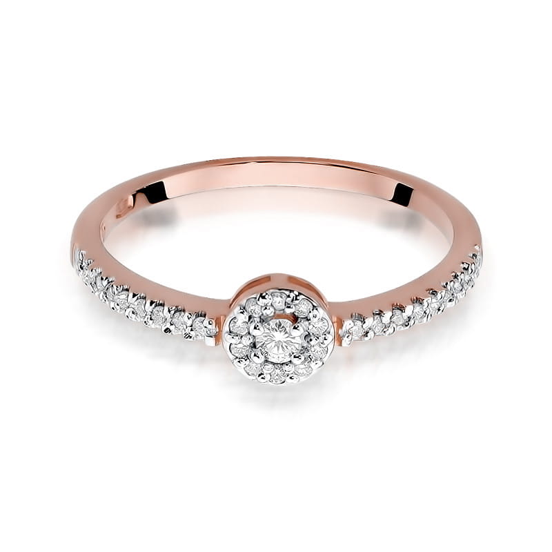 W0273.R3.DIW.01_2 Różowe złote pierścionek z centralnym diamentem otoczonym mniejszymi kamieniami.