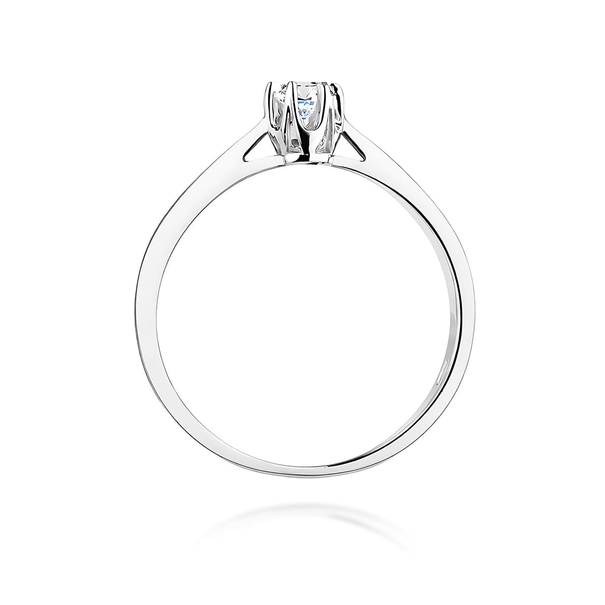 W0295.B3.DIW.02_3 Srebrny pierścionek z diamentem, o prostym, eleganckim designie.