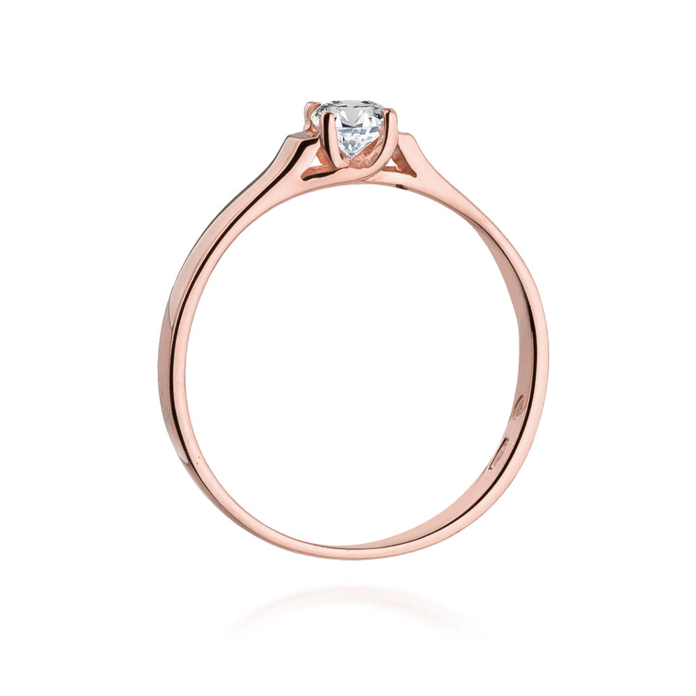 W0381.R3.DIW.01_3 Różowe złote pierścionek z diamentem w centralnej części, minimalistyczny design.