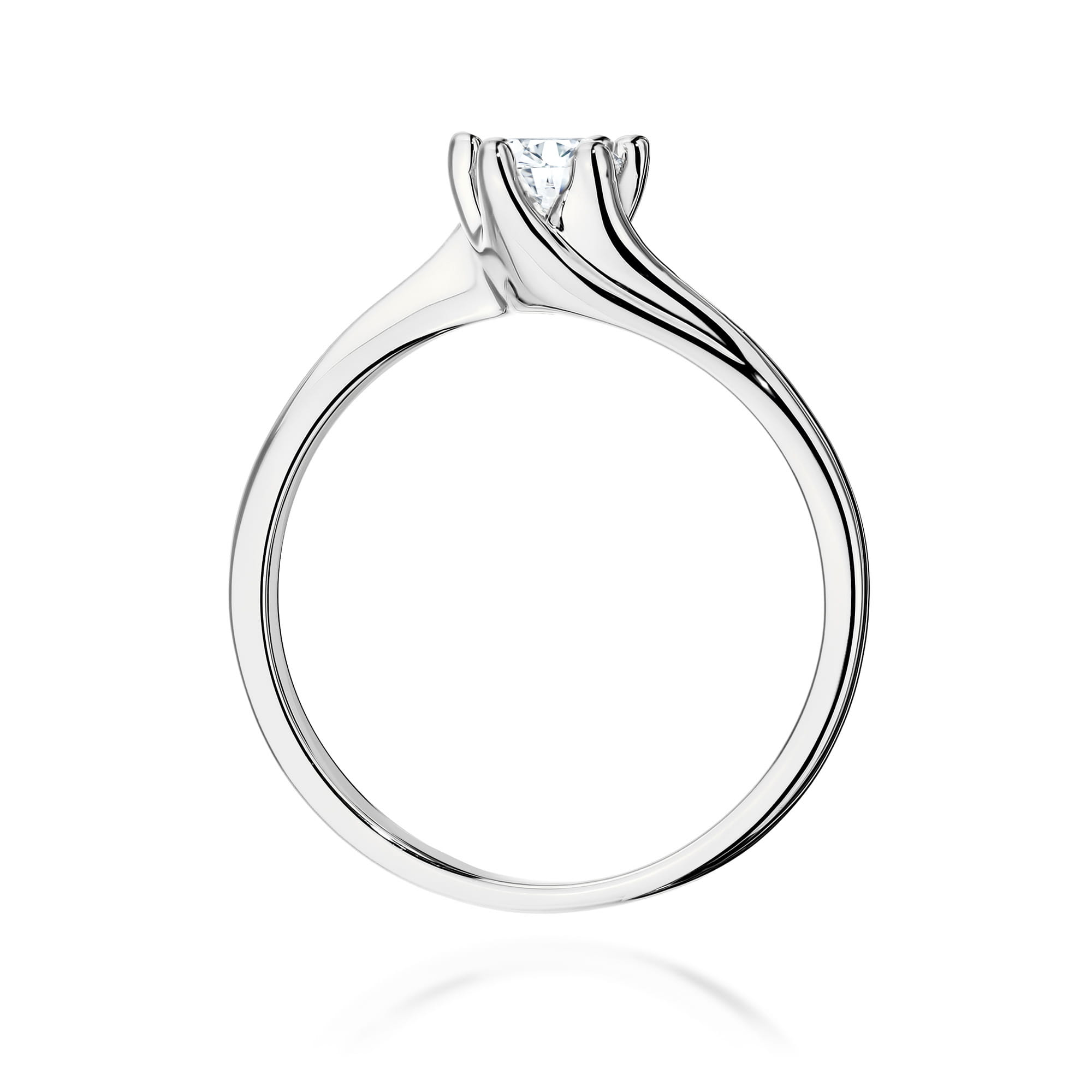 W0423.B3.LDW.01_3 Srebrny pierścionek z diamentem w kształcie trójkąta, elegancko wyprofilowany.