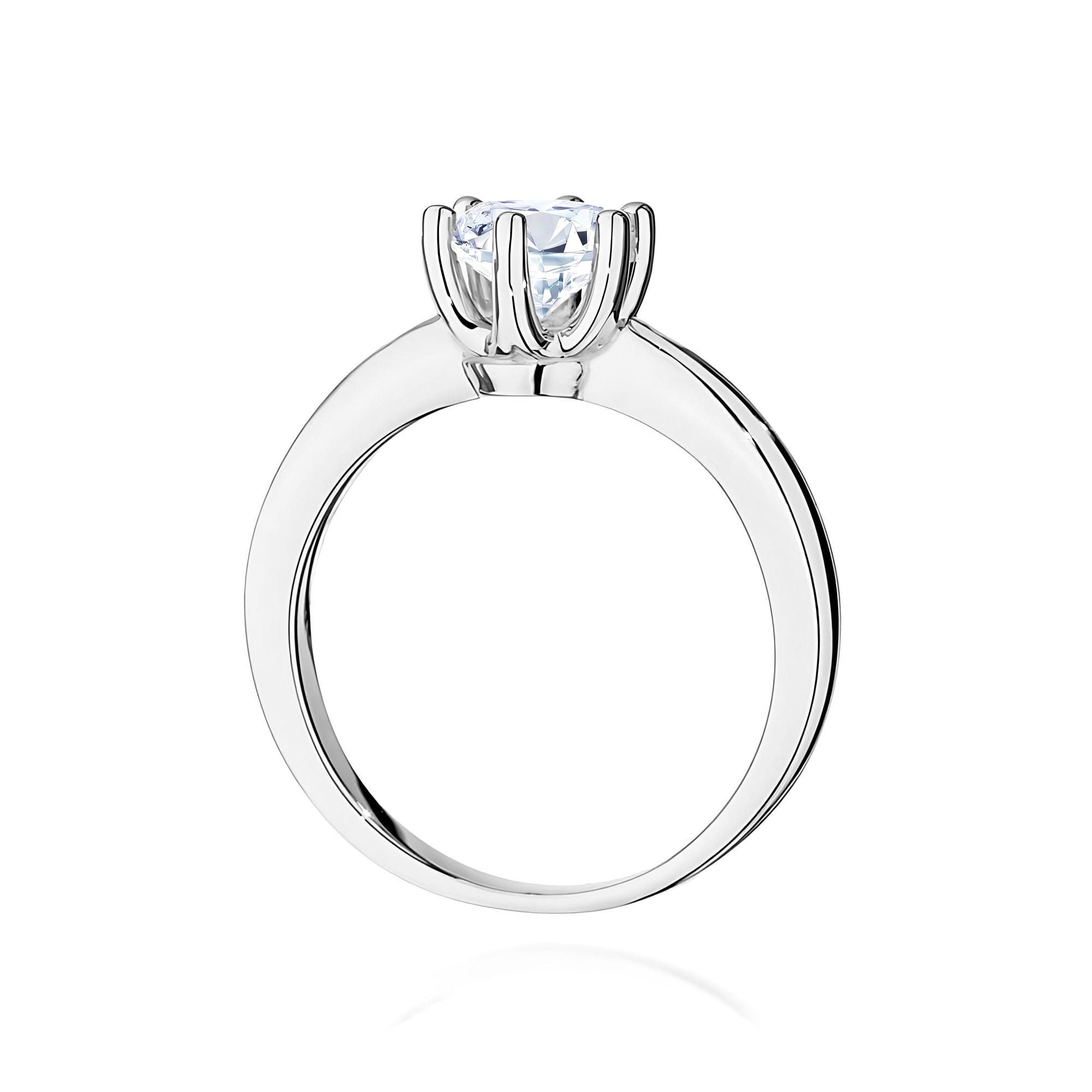 W0482.B3.LDW.03_3 Srebrny pierścionek z dużym, przezroczystym kamieniem w centralnej części, osadzonym w koronkowej oprawie.