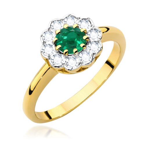 Złoty pierścionek z zielonym szmaragdem otoczonym diamentami w kształcie kwiatu.