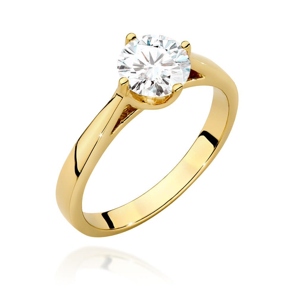 W0543.Z3.DIW.04_3 Złoty pierścionek z dużym, przezroczystym diamentem osadzonym w prostym, eleganckim wzorze.
