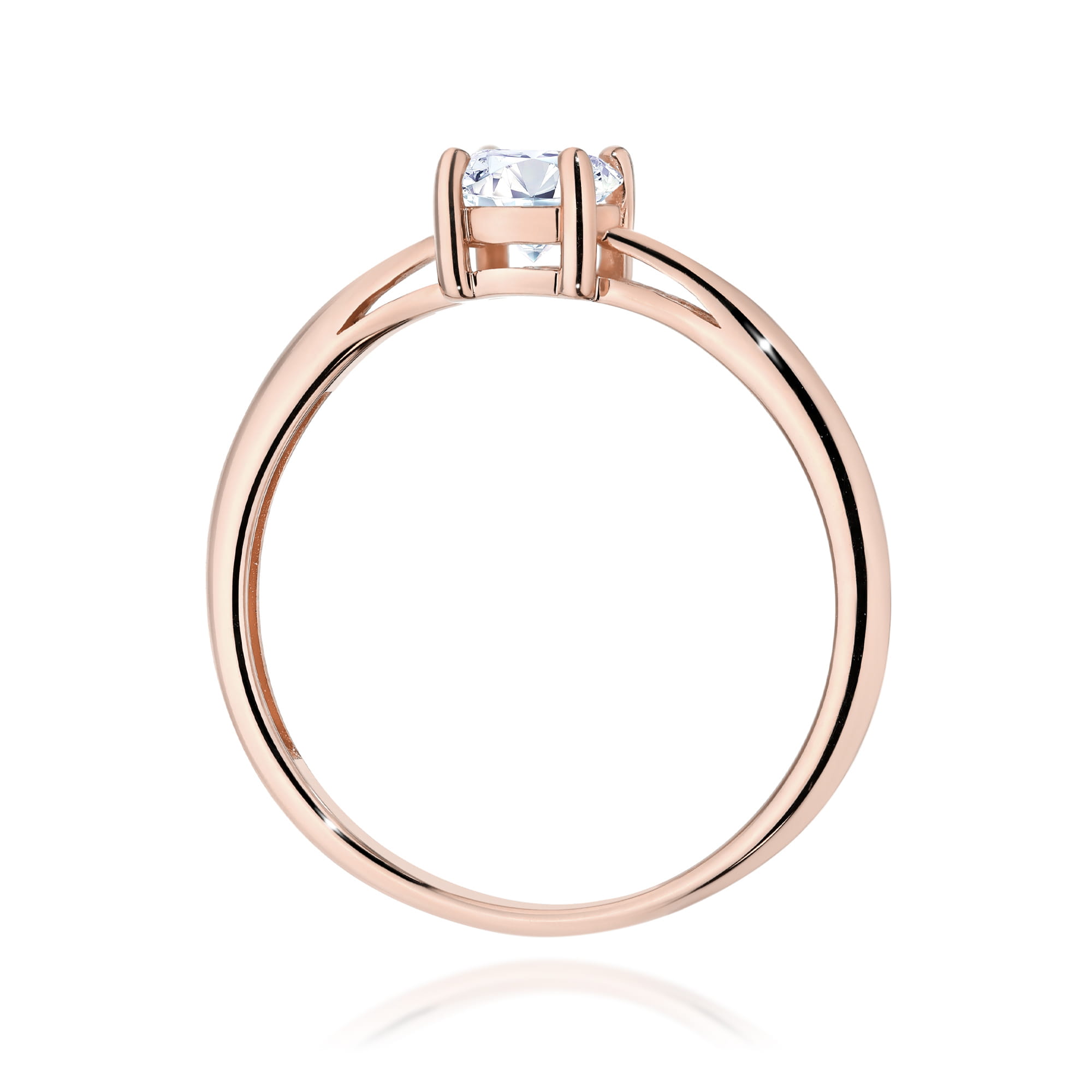 W0656.R3.LDW.01_3 Złoty pierścionek z dużym, przezroczystym diamentem osadzonym w prostym, eleganckim wzorze.
